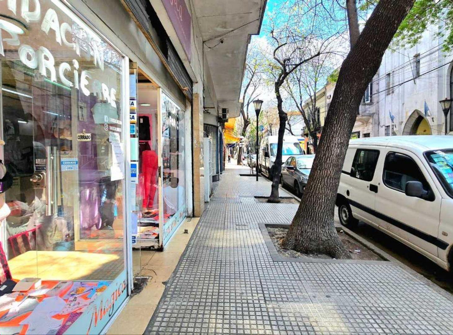 Foto de VENTA DE LOCAL COMERCIAL EN LA BOCA CON BAÑO, imagen 5