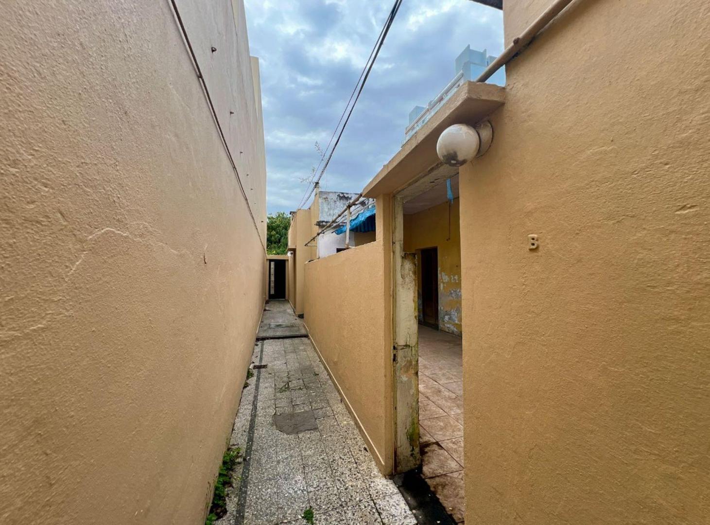 Foto de 3 AMBIENTES PLANTA BAJA SIN EXPENSAS VERSALLES, imagen 4
