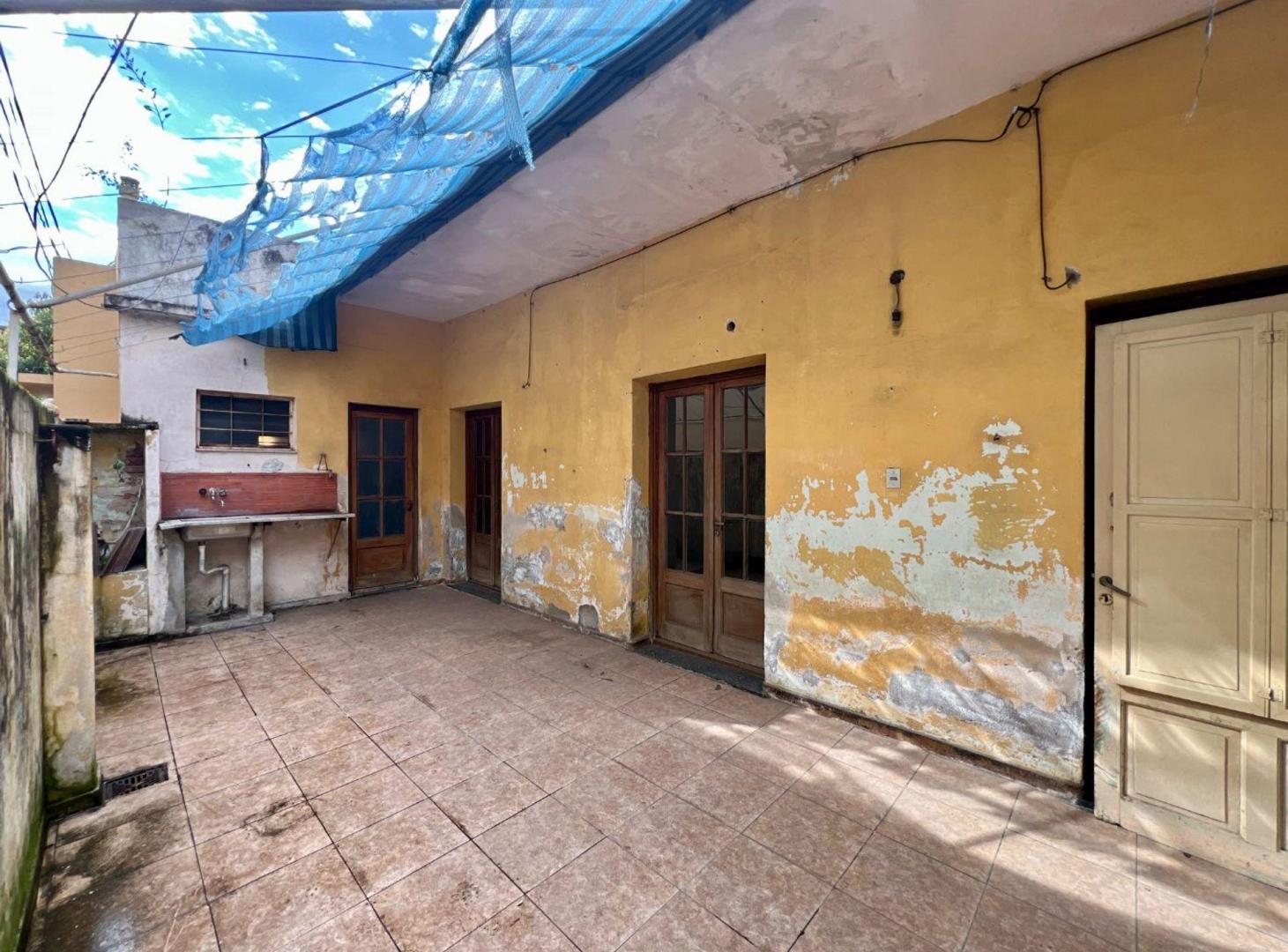 Foto de 3 AMBIENTES PLANTA BAJA SIN EXPENSAS VERSALLES, imagen 1