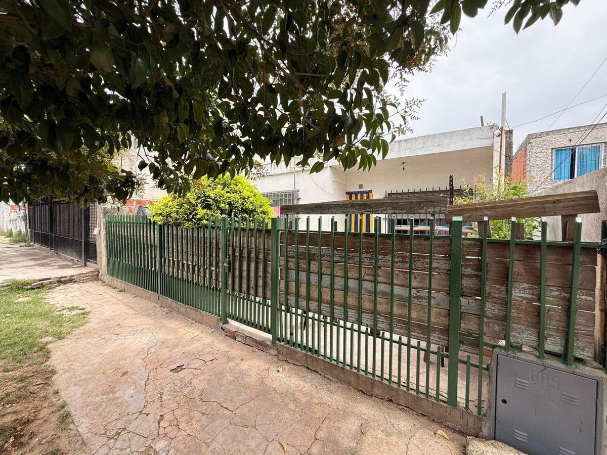 Foto de CASA 3 AMBIENTES PATIO RAFAEL CASTILLO, imagen 5