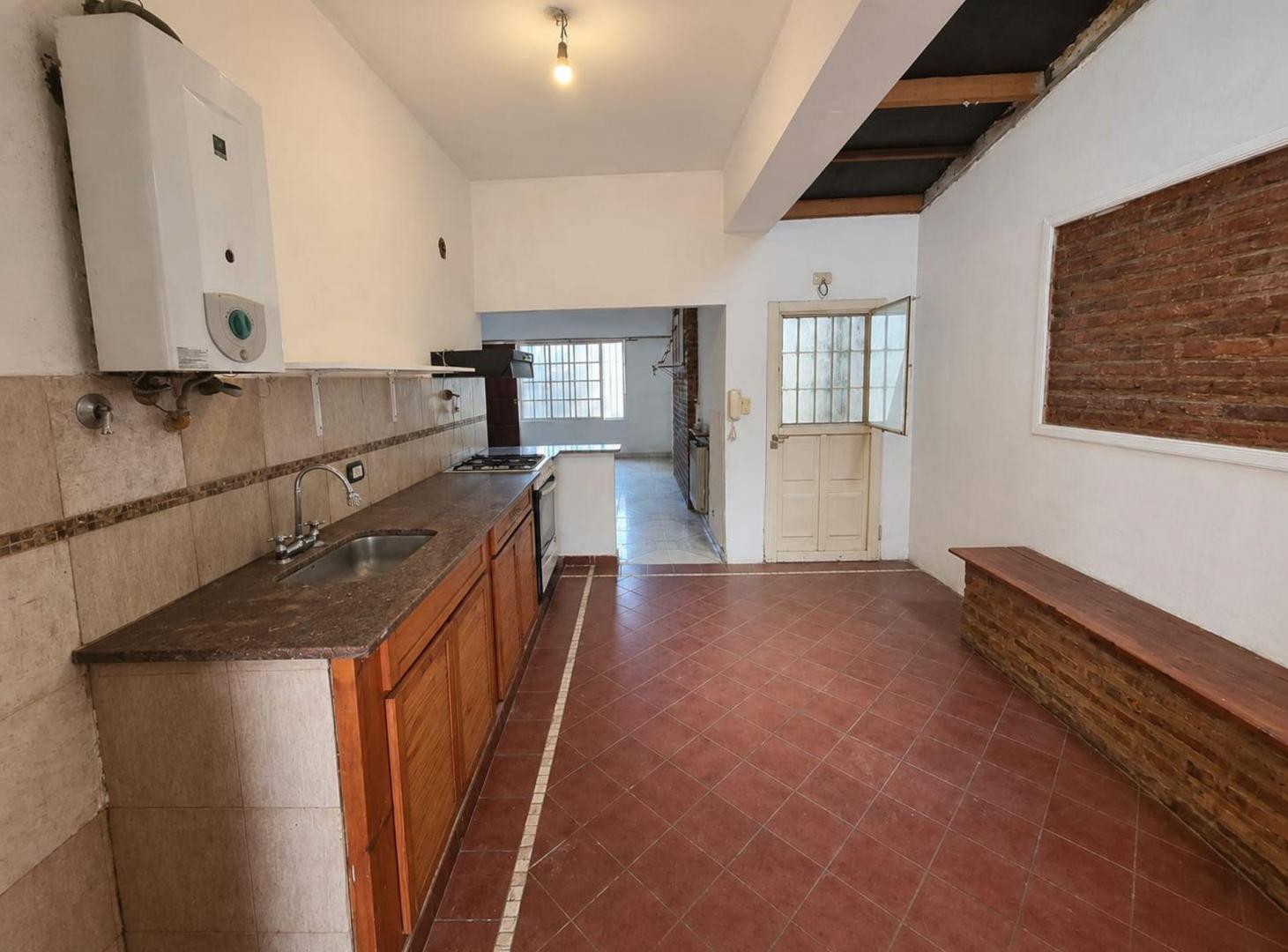 Foto de CASA TIPO PH 4 AMBIENTES COCHERA JARDIN QUINCHO, imagen 5