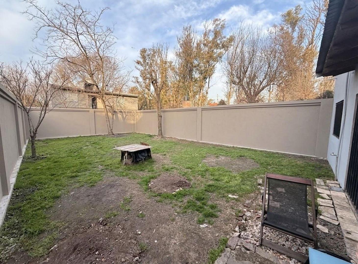 Foto de VENTA CASA 3 AMBIENTES PATIO LOCAL, imagen 3
