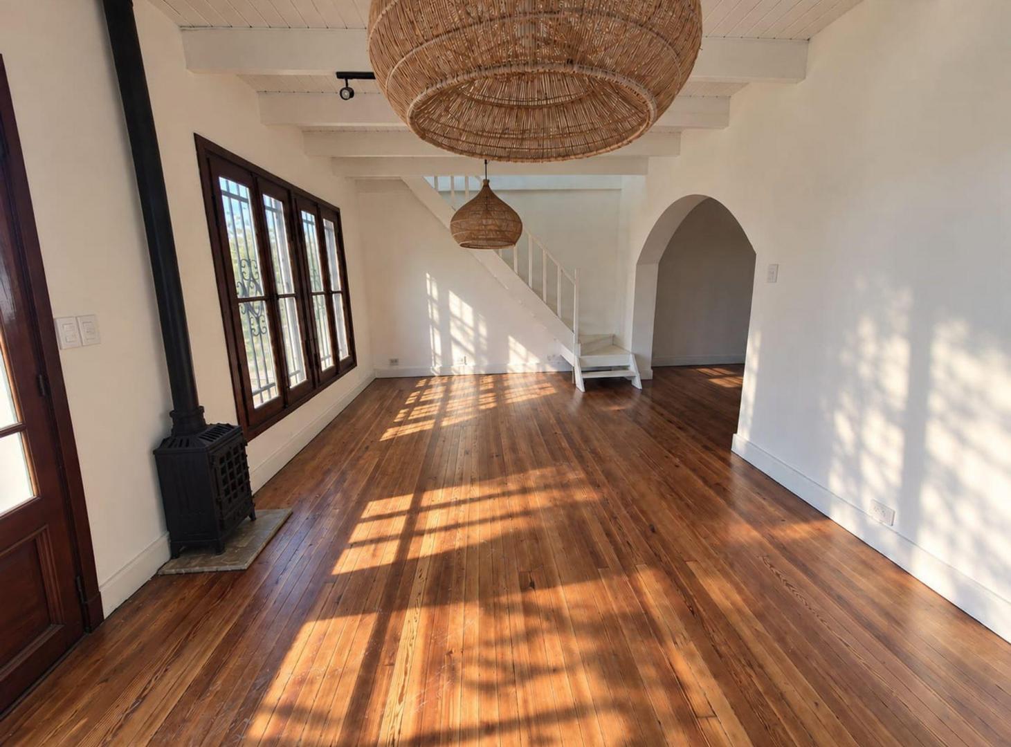 Foto de CASA EN VENTA 5 AMBIENTES PILETA QUINCHO ADROGUE, imagen 5