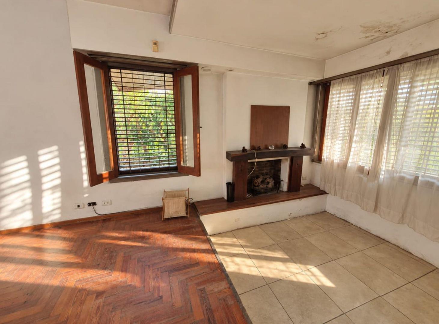 Foto de CASA EN VENTA 5 AMBIENTES JARDIN PILETA ADROGUÉ, imagen 3