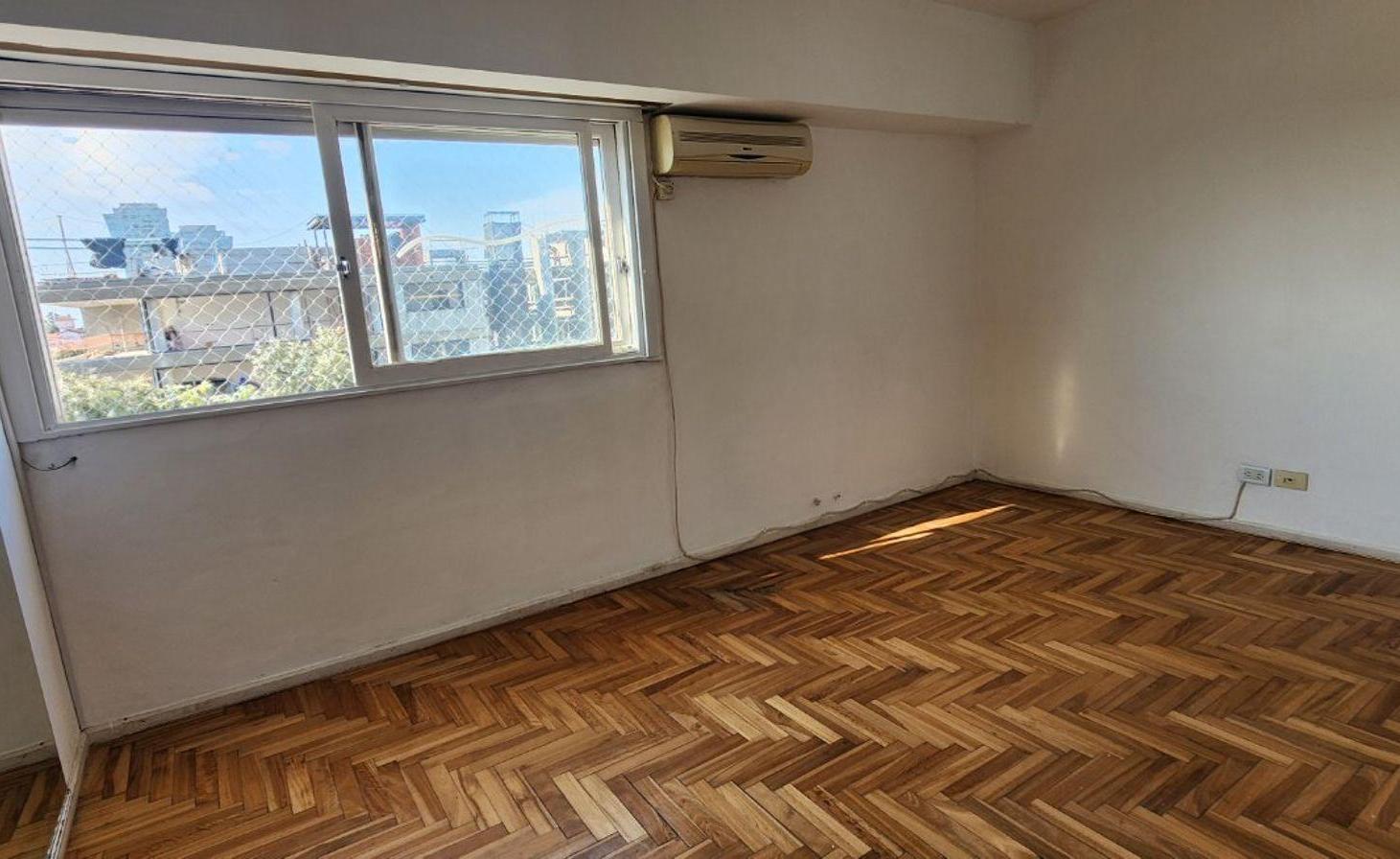 Foto de 2 AMBIENTES LUMINOSO COCINA SEPARADA EN BELGRANO, imagen 1