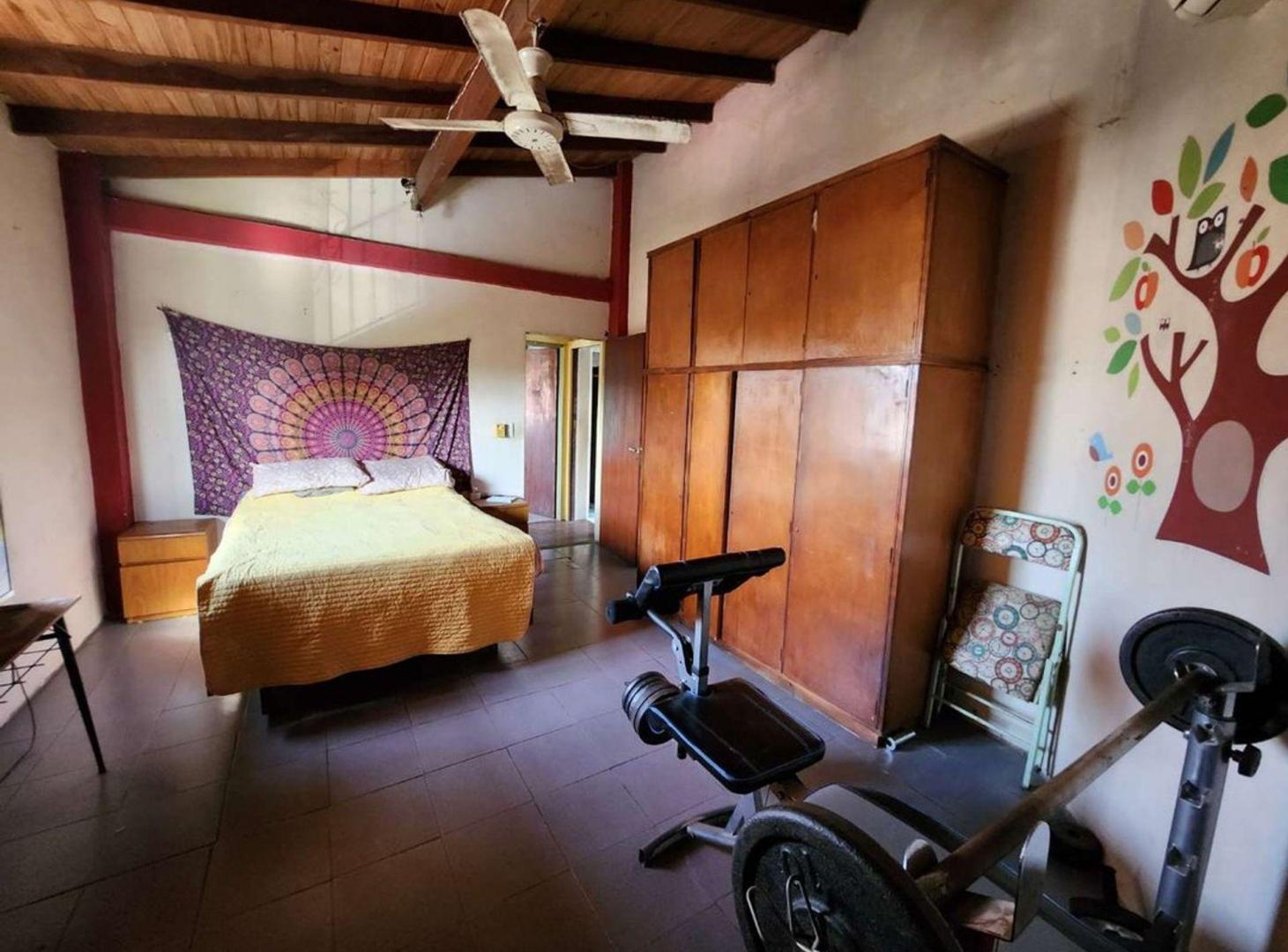 Foto de VENTA CUATRO AMBIENTES CON COCHERA GALPON JARDIN, imagen 5