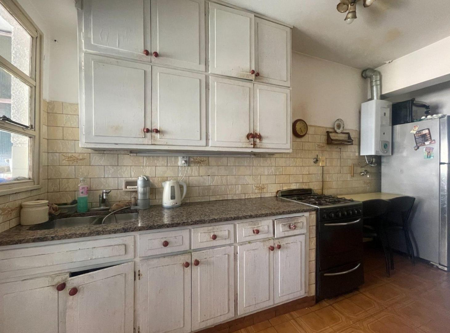 Foto de VENTA 4 AMBIENTES CON BALCON Y LAVADERO VILLA REAL, imagen 4