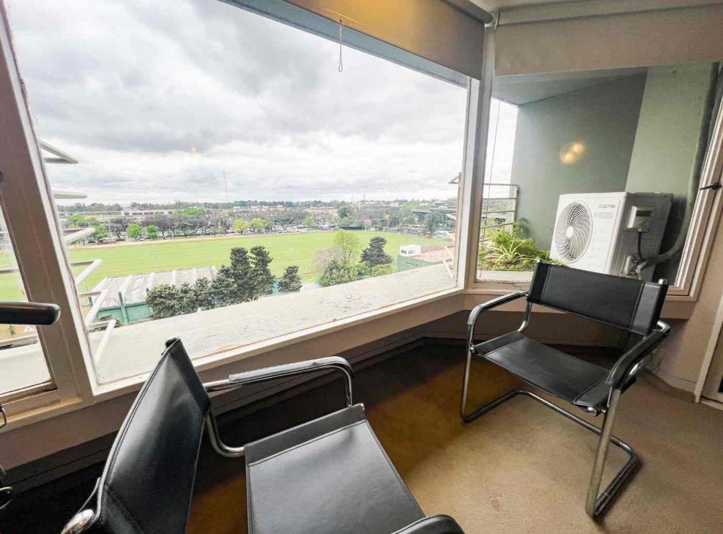 Foto de TRIPLEX EN LAS CAÑITAS CON TERRAZA Y VISTA AL POLO, imagen 3