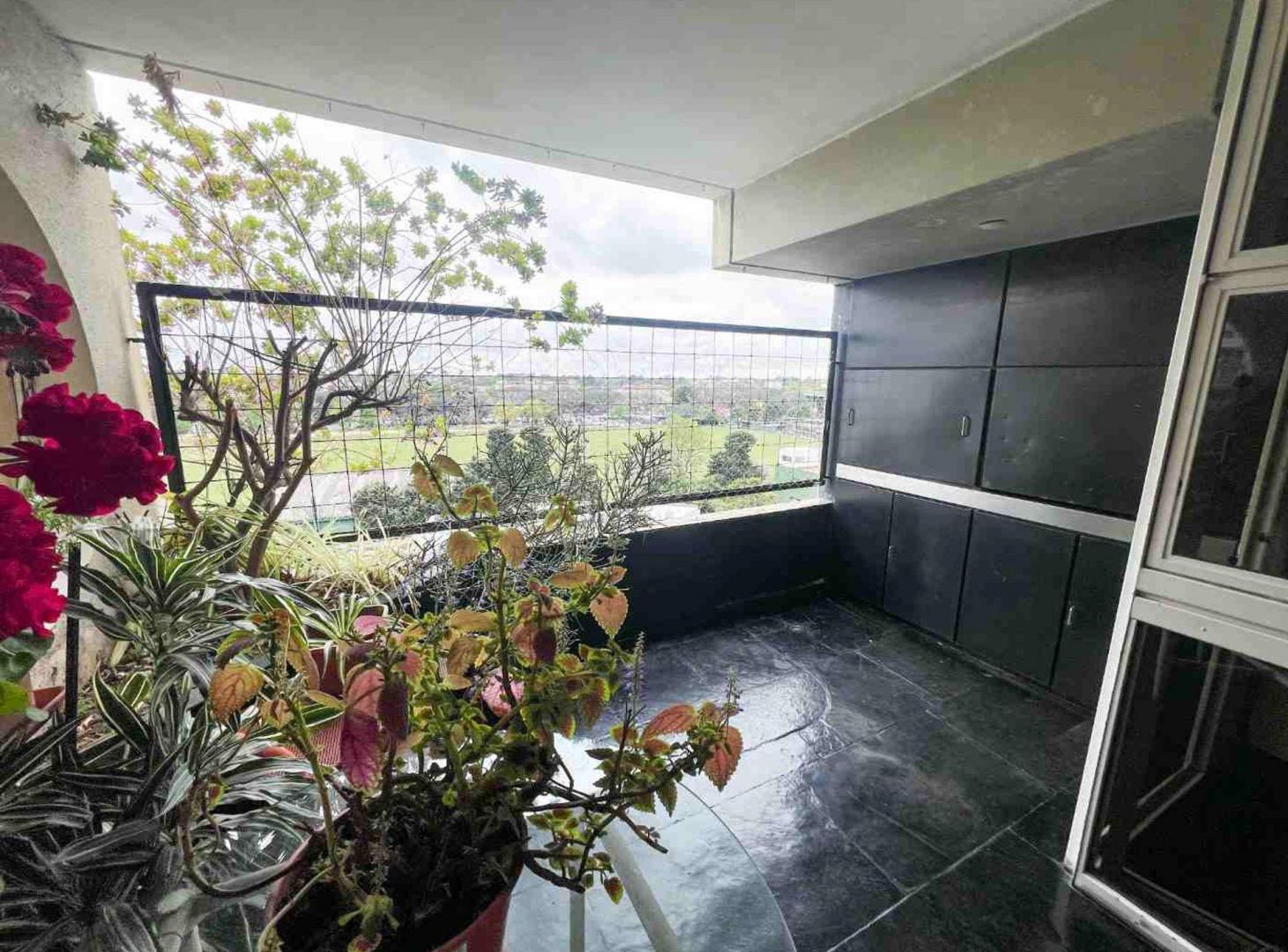 Foto de TRIPLEX EN LAS CAÑITAS CON TERRAZA Y VISTA AL POLO, imagen 4