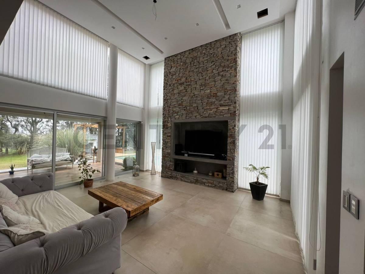 Casa en Venta Altos de Brandsen 2