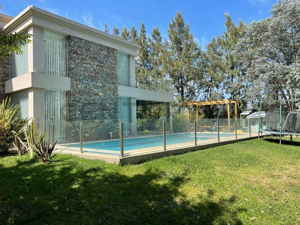 Casa en Venta Altos de Brandsen 5