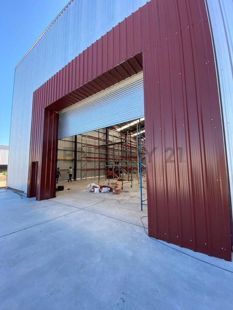Venta Galpón en Área Productiva La Plata. Av 520 y 200 3