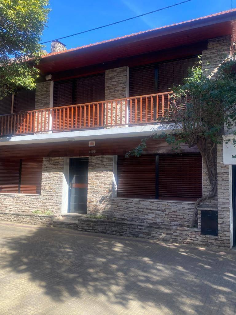 Casa en Venta en La Plata de 3 Dorm. 2