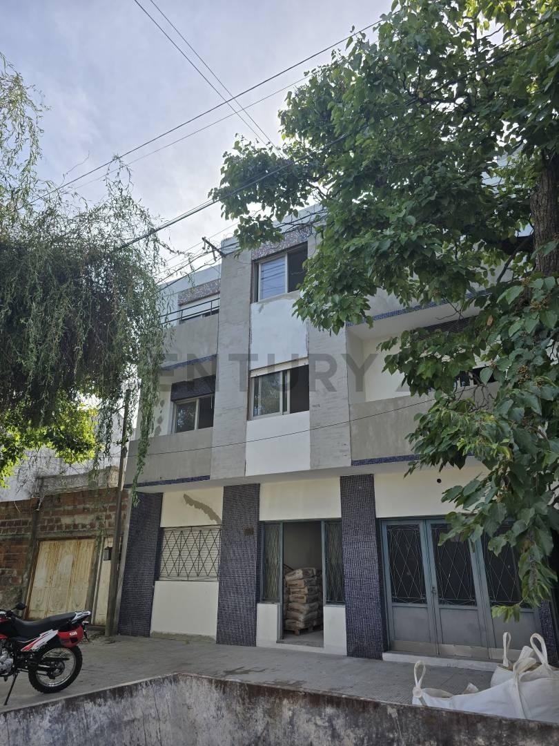 PH en VENTA en LA PLATA - 2° piso con balcón al frente – 1 dormitorio