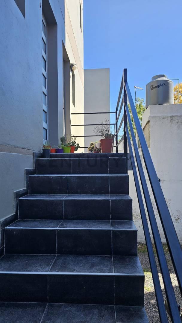 Departamento Duplex en Venta en La Loma 4