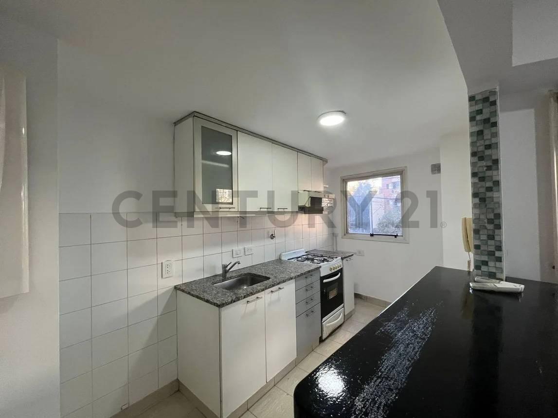 Foto de DEPARTAMENTO EN VENTA 2 DORMITORIOS LA PLATA, imagen 2