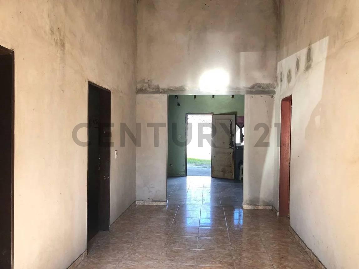CASA EN VENTA 2 DORMITORIOS SAN CARLOS LA PLATA