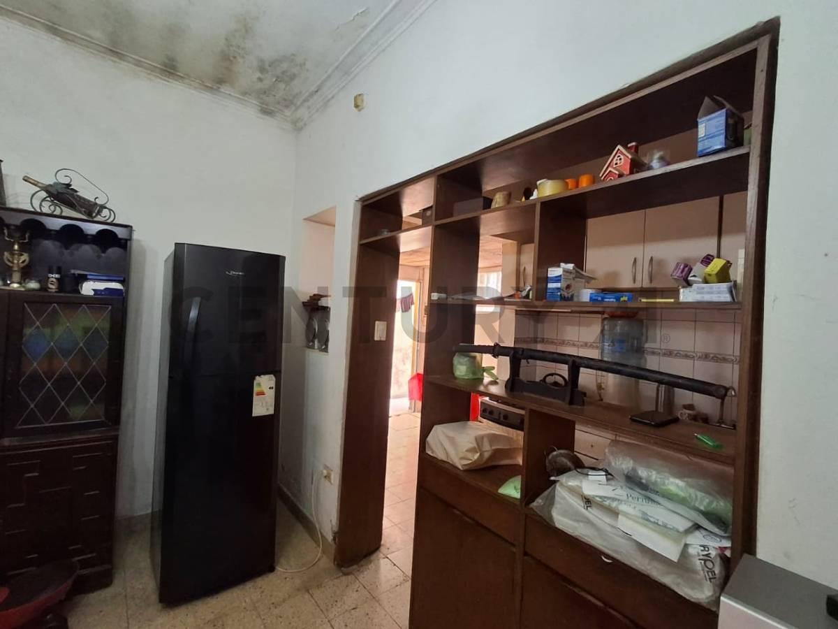 Foto de CASA EN VENTA A RECICLAR CALLE 3 ENTRE 521 Y 522 TOLOSA, imagen 2