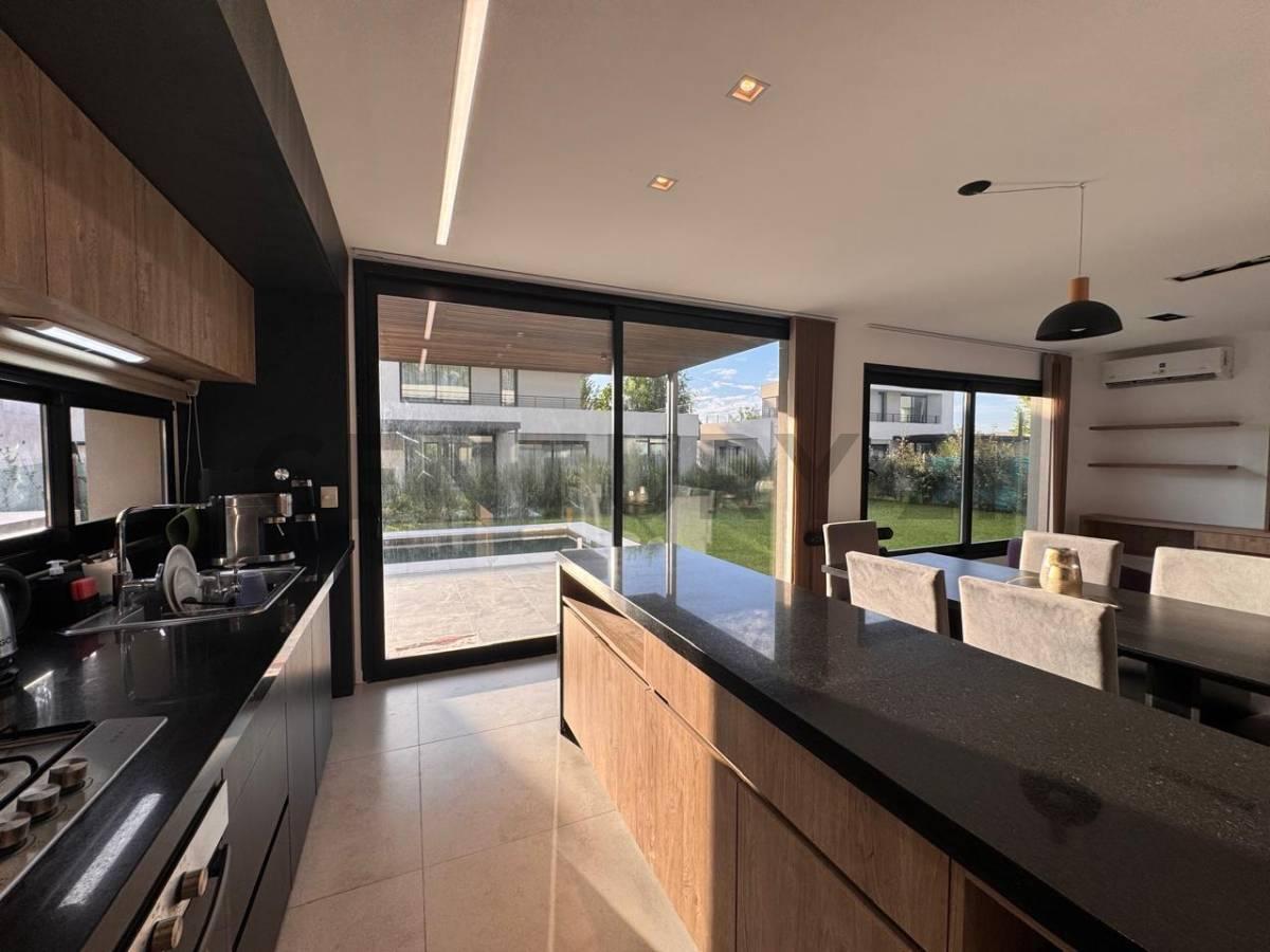 Foto de Casa en venta Grand Bell de 3 dormitorios., imagen 2
