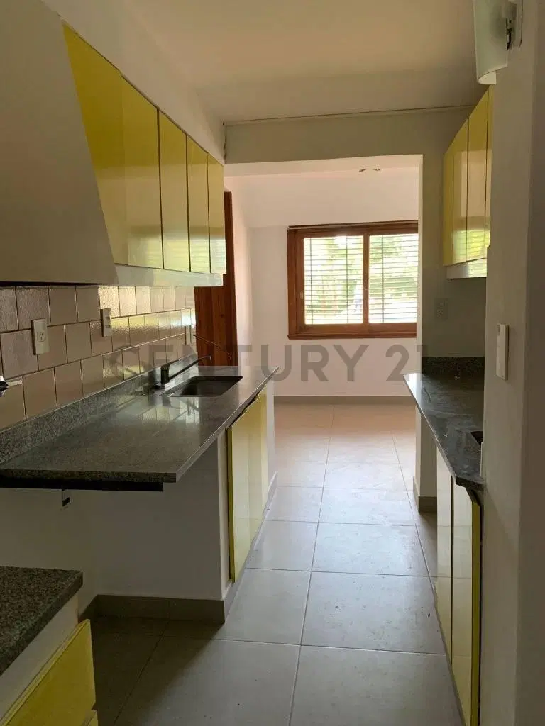 Casa en Alquiler 13b e/472 y 473 1