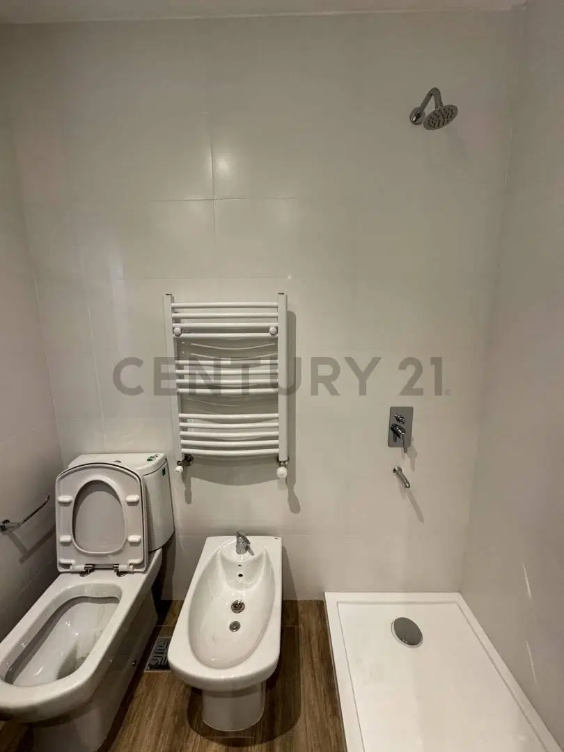 Departamento de 2 dormitorios en alquiler City Bell 3