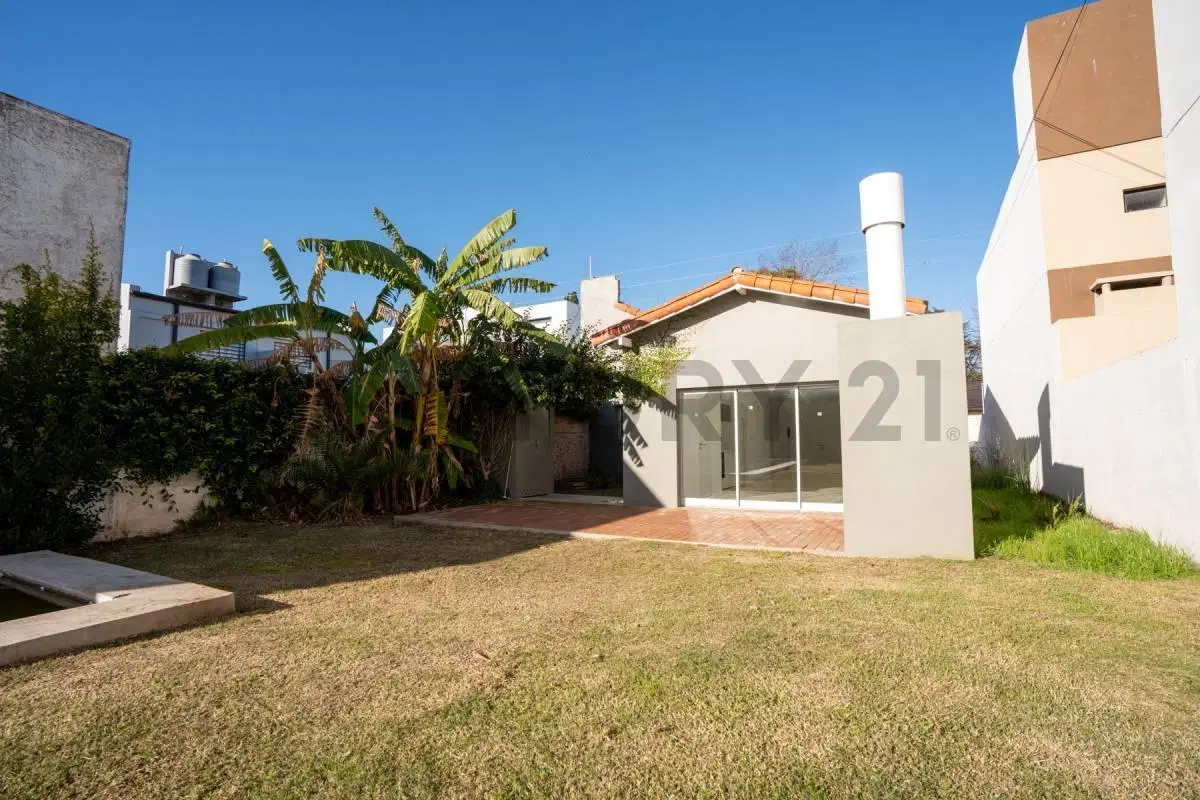 Casa en venta en una planta en Gonnet 3
