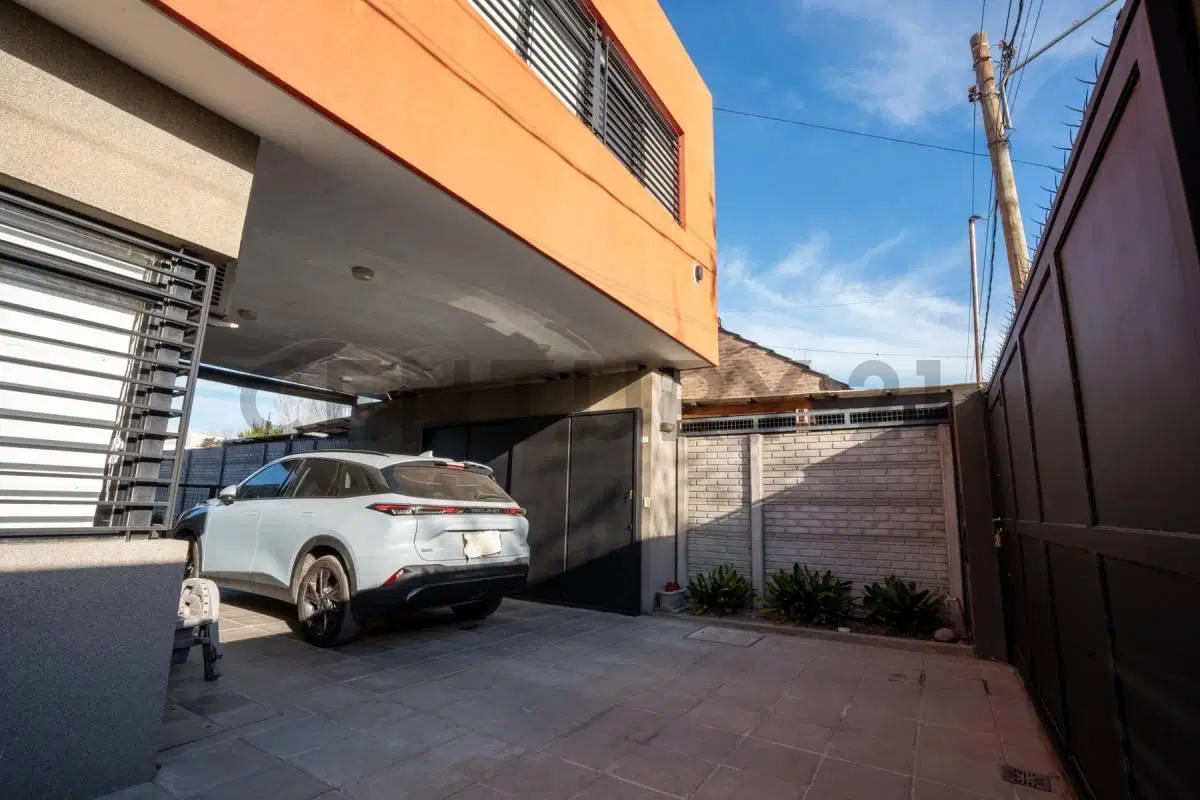 Casa en Venta en City Bell, calle 479 e/ 10 y 11 4