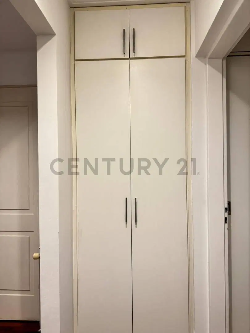 Departamento en Venta en La Plata, 3 dormitorios 5