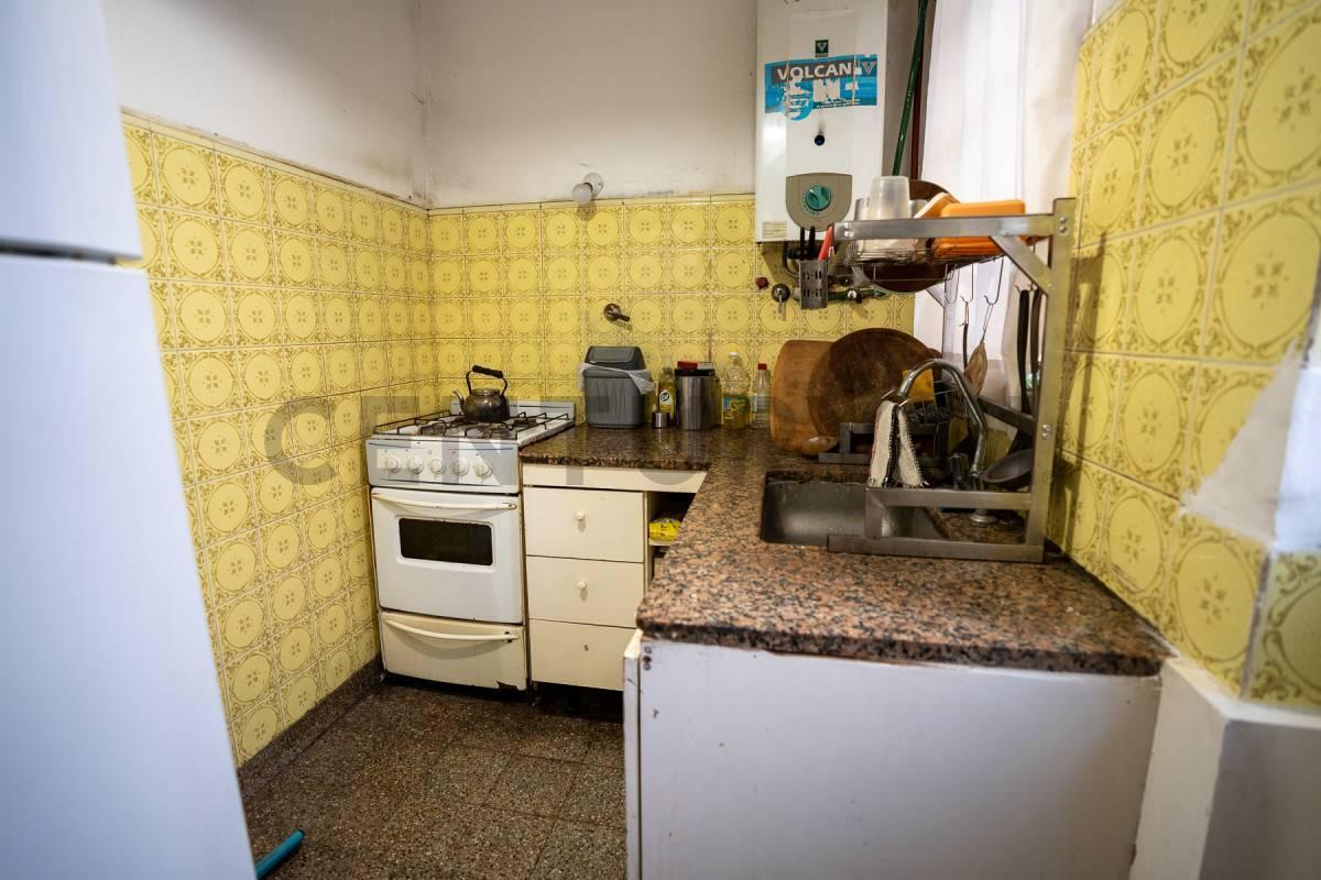 Foto de Casa en Venta , dos dormitorios con patio en La Plata, imagen 5