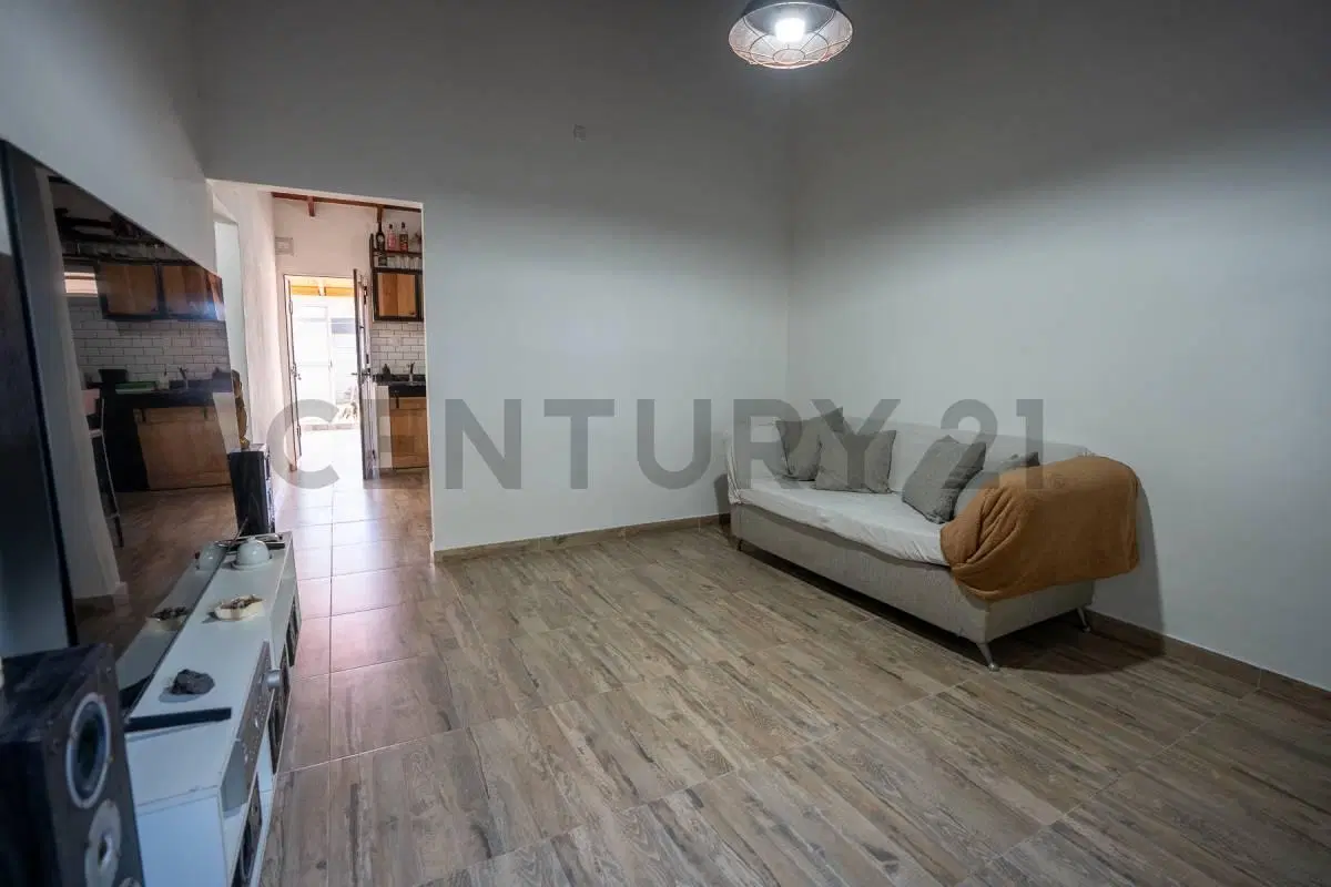 Casa de 3 dormitorios en venta en City Bell | Calle 476 e/ 30 y 30 bis 3