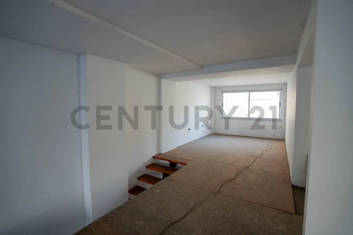 Local en venta A ESTRENAR  – 54 e/ 7 y 8 | La Plata 4