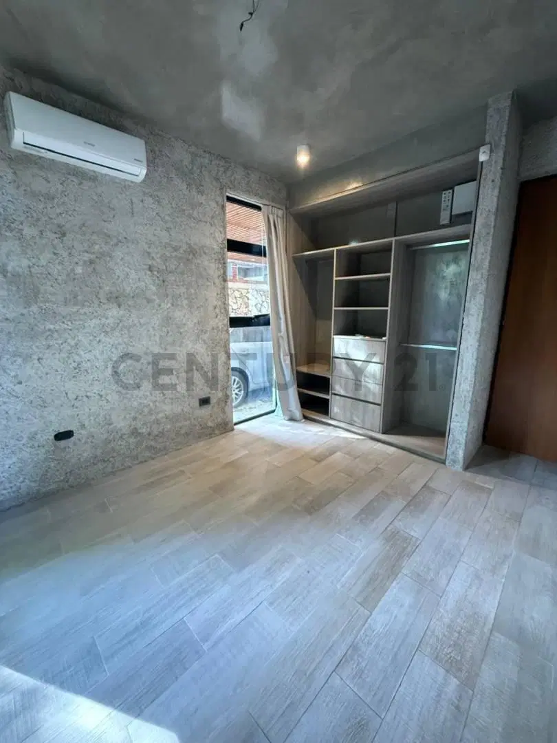 Casa en venta de 2 dormitorios con piscina en Villa Elisa 8