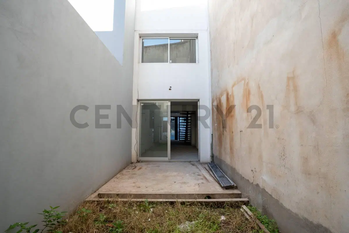 Local en venta A ESTRENAR  – 54 e/ 7 y 8 | La Plata 8