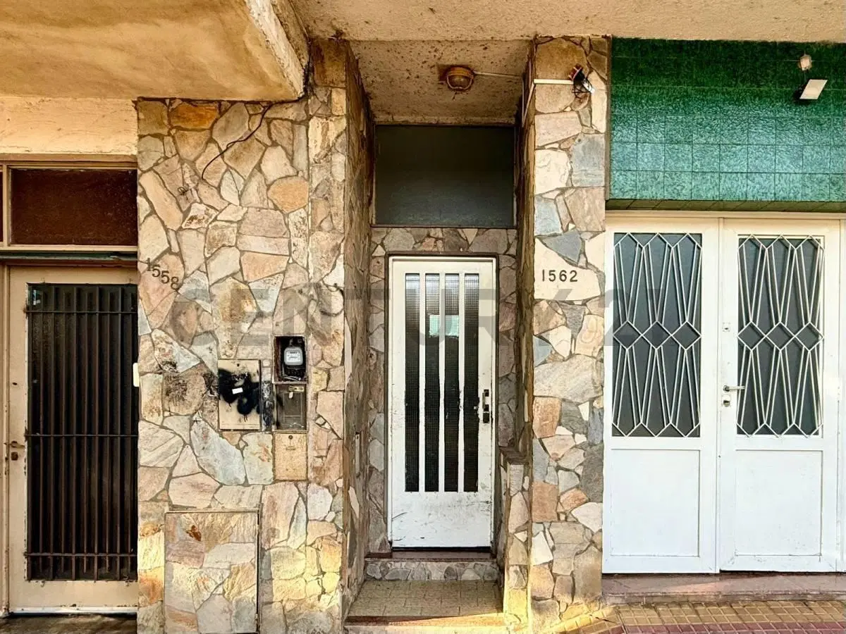 Monoambiente en venta en La Plata, a refaccionar 2