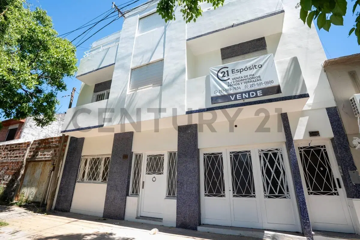 PH en venta – Calle 40 entre 115 y 116 | La Plata  1  DORMITORIO PISO 2 AL FRENTE 8