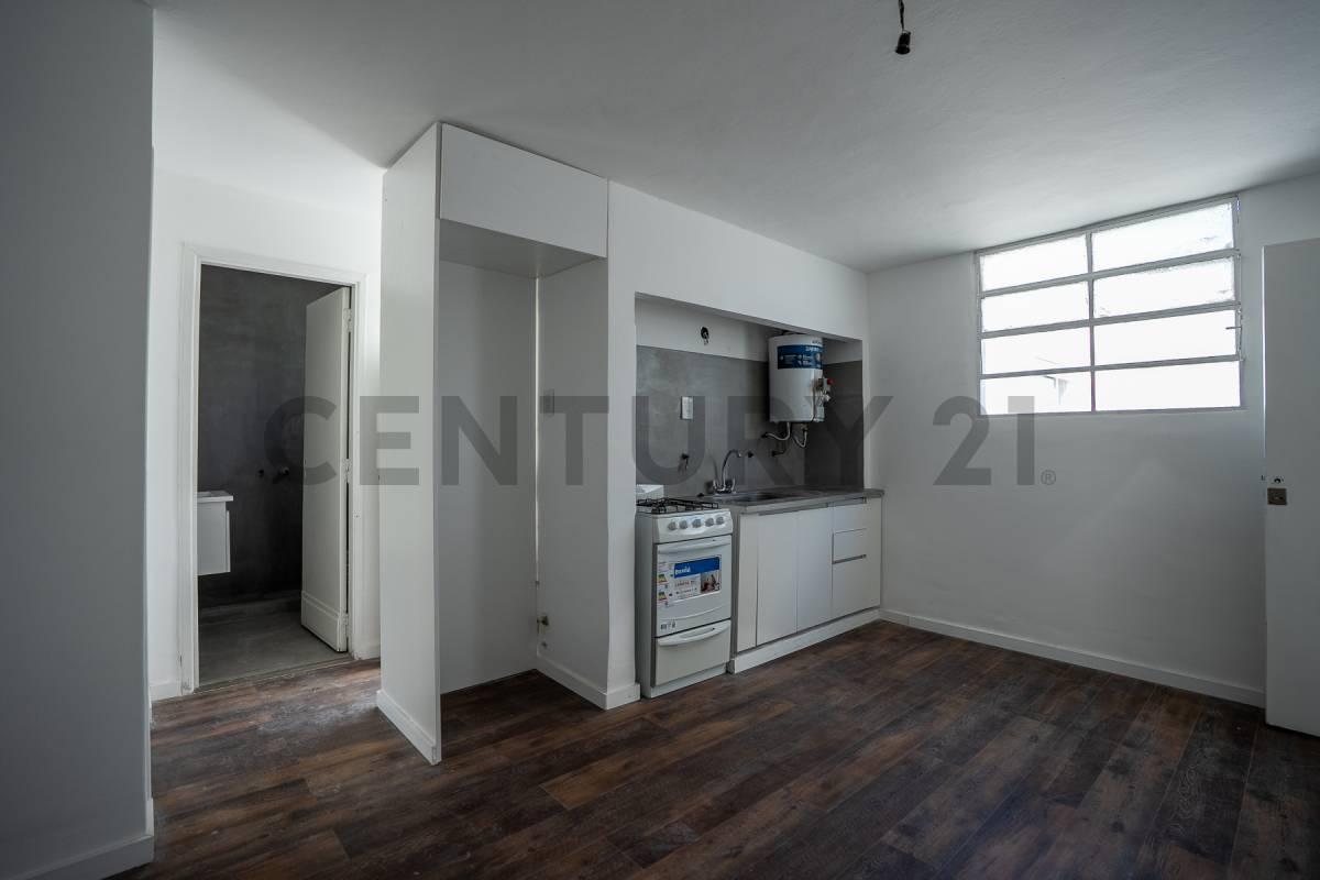 Foto de PH DE 1 DORMITORIO EN VENTA LA PLATA, imagen 2