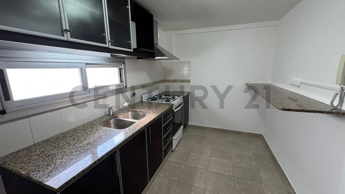 Foto de Departamento en alquiler de 1 dormitorio con cochera – La Plata, imagen 3