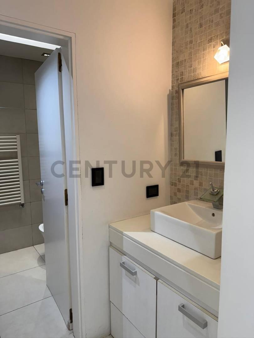 Foto de Casa en Alquiler en La Plata Calle 10 N° 2037 entre 73 y 74, imagen 4