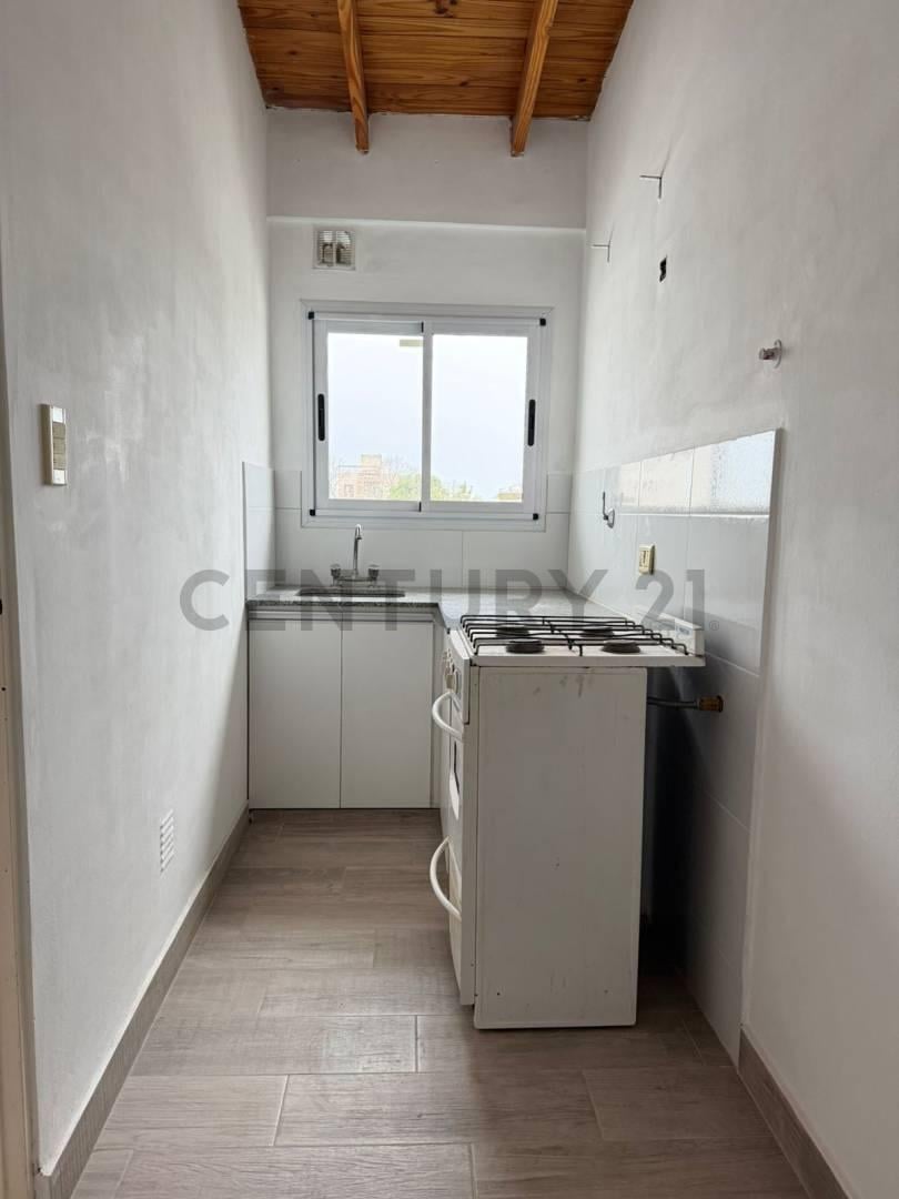Foto de Departamento de 1 dormitorio Reciclado en Venta en La Plata, imagen 3