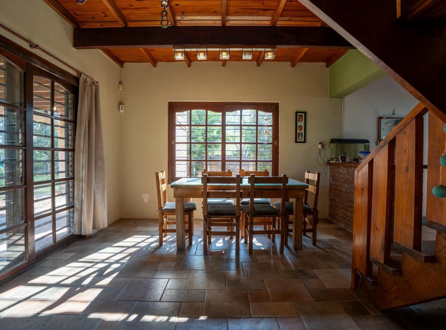Foto de Casa en Venta con 3 dormitorios , Apto Banco , entre caminos , City Bell, imagen 5