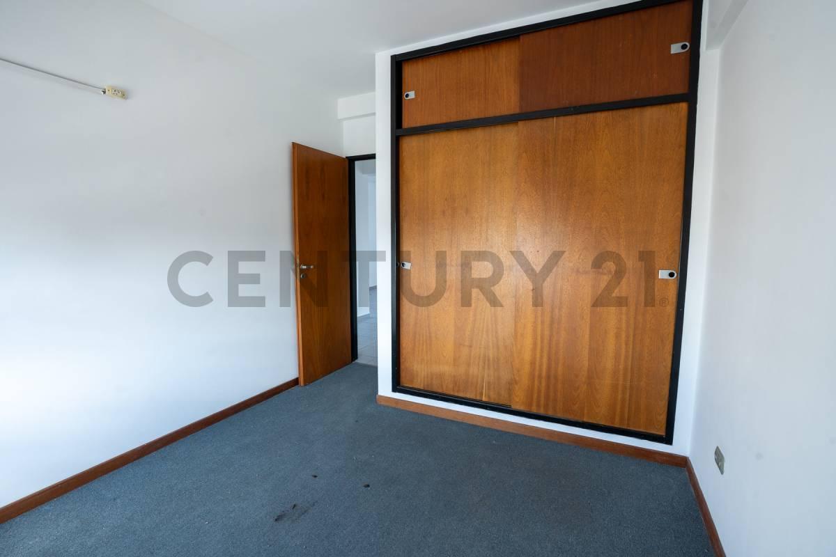 Foto de Departamento de dos dormitorios con cochera , en La Plata, imagen 5