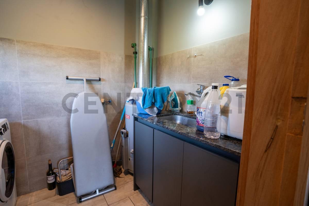 Foto de Casa en venta en Las Carolinas, 4 dormitorios, quincho, City Bell, imagen 5