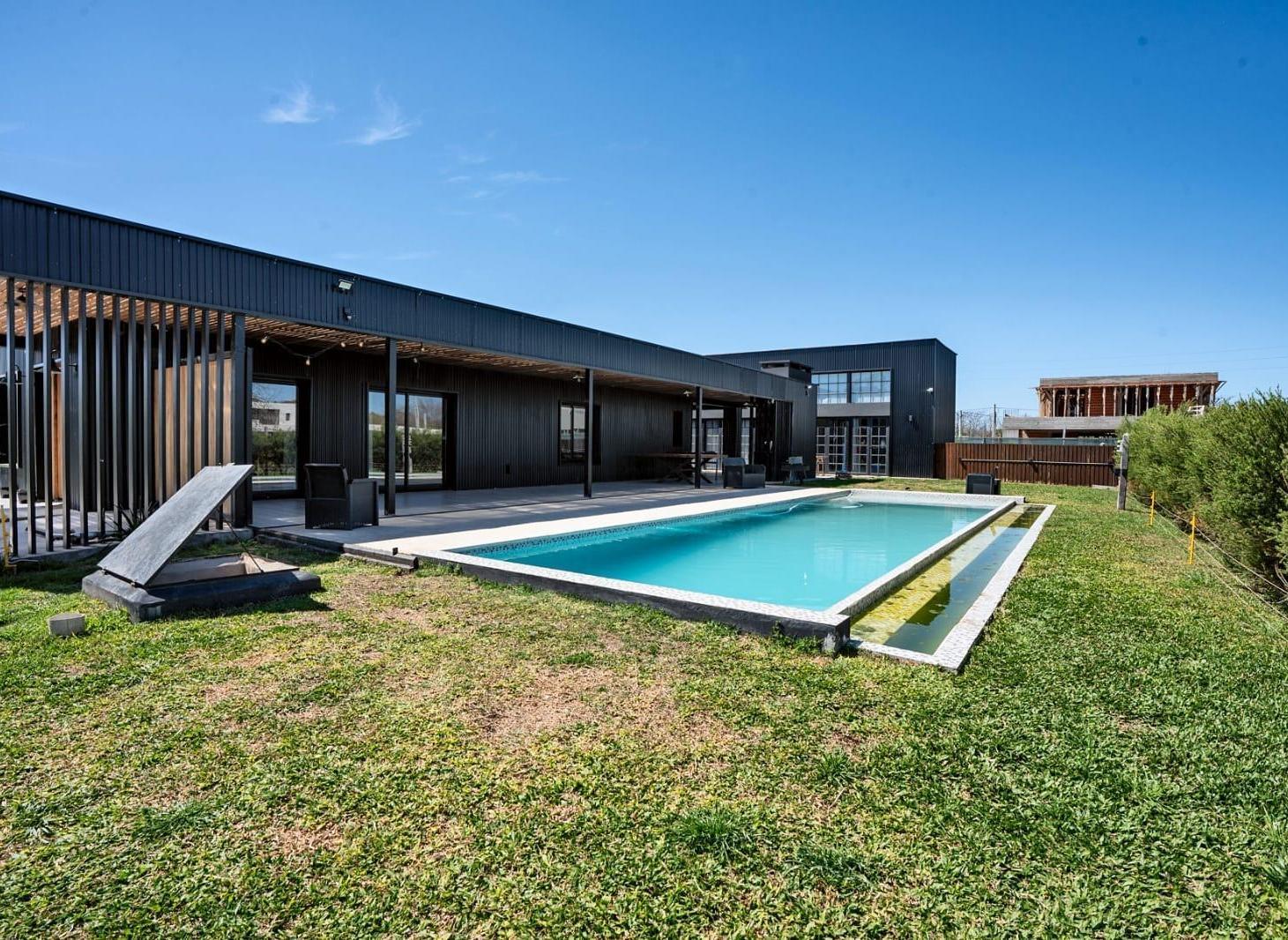 Foto de Casa en venta en Las Carolinas, 4 dormitorios, quincho, City Bell, imagen 3