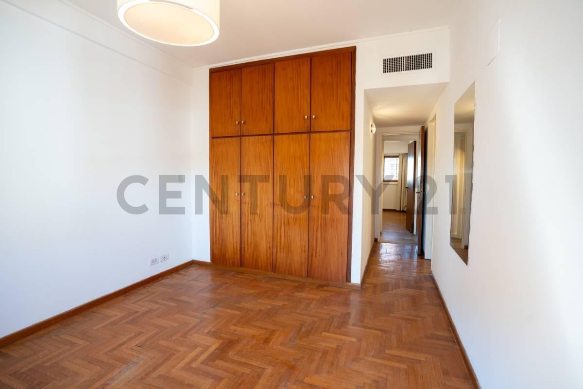 Foto de Departamento de Categoría en Venta La Plata - 3 Dormitorios y 2 Cocheras, imagen 5