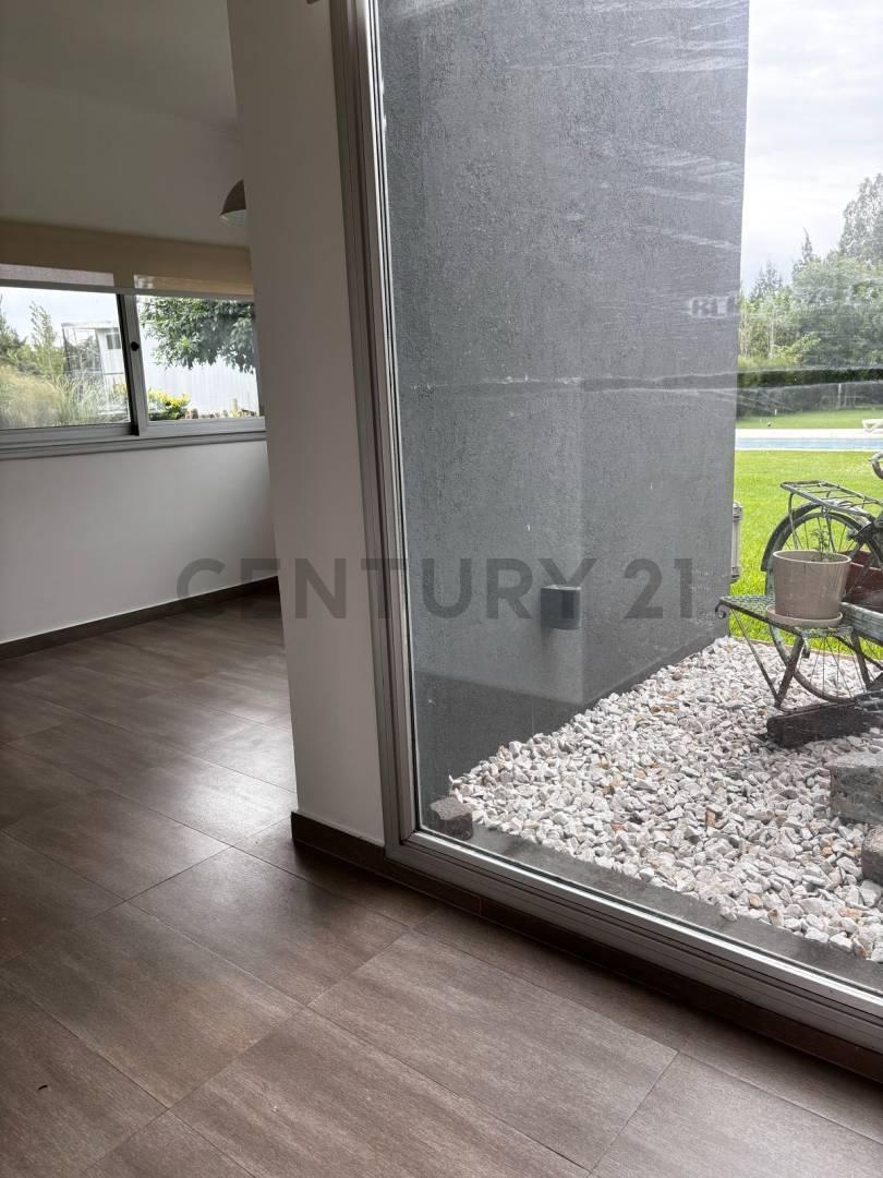 Foto de Casa en Alquiler en City Bell - 473 135 y 136, imagen 4