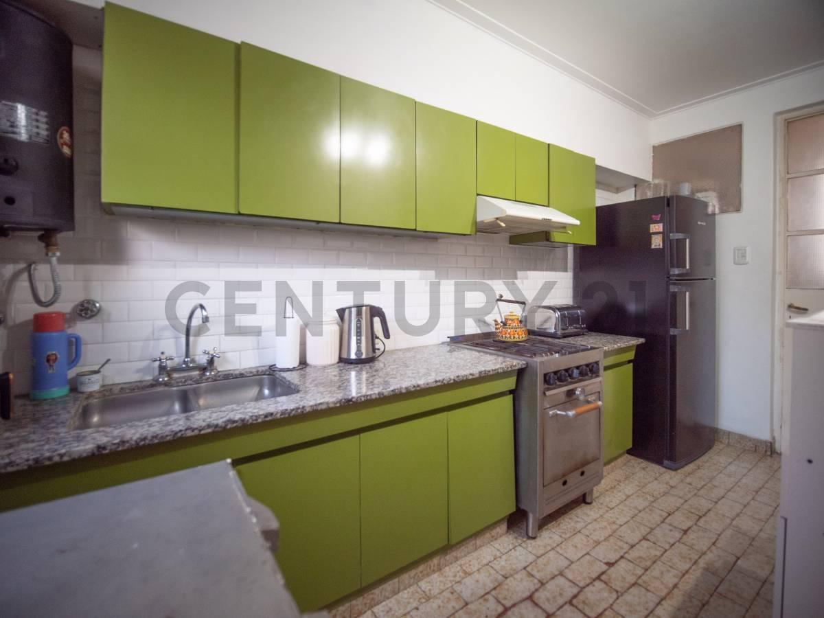 Foto de PH en venta en excelente ubicación de La Plata, imagen 2