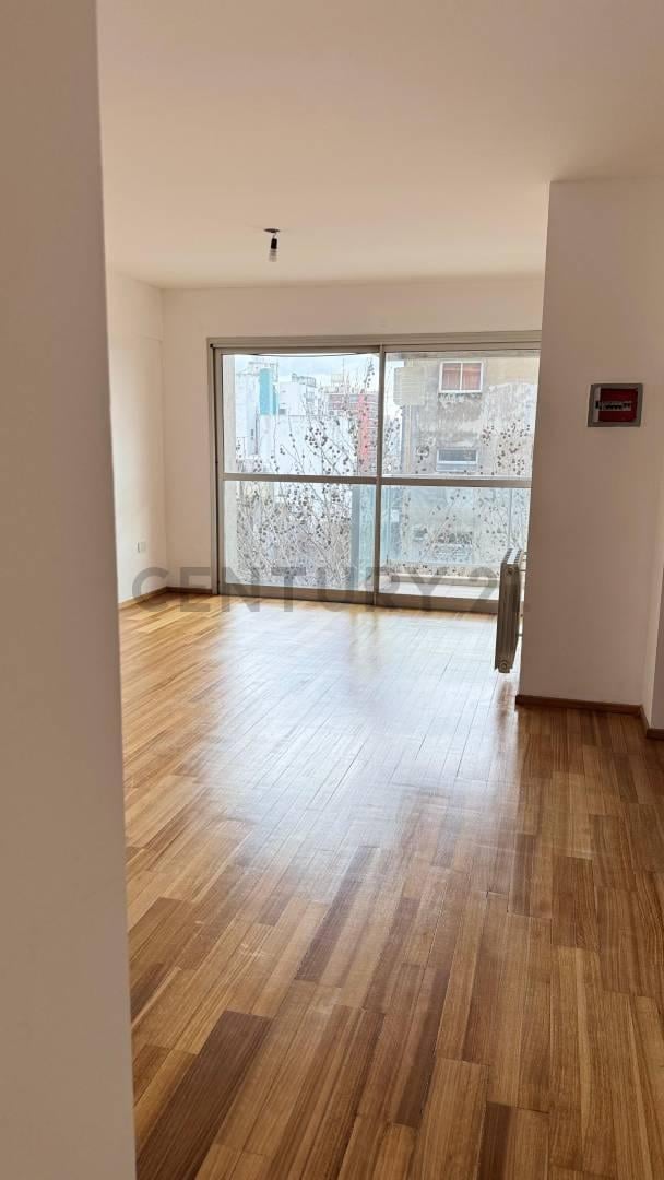 Foto de Departamento en alquiler La Plata, imagen 2