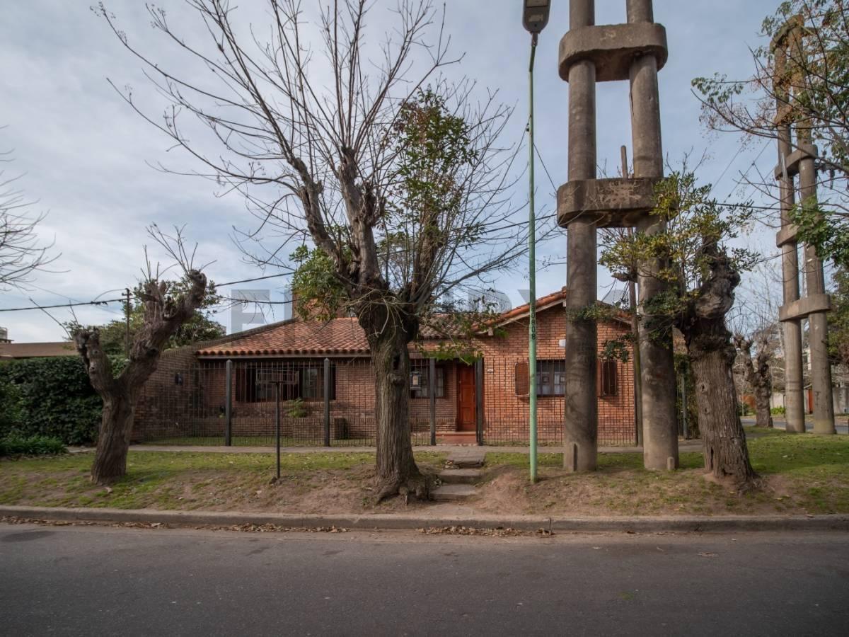 Foto de Casa en Venta de 3 dormitorios en City Bell 465 y 13C, imagen 4