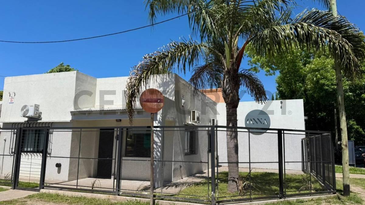 Foto de casa en venta de dos dormitorios en City Bell, imagen 1