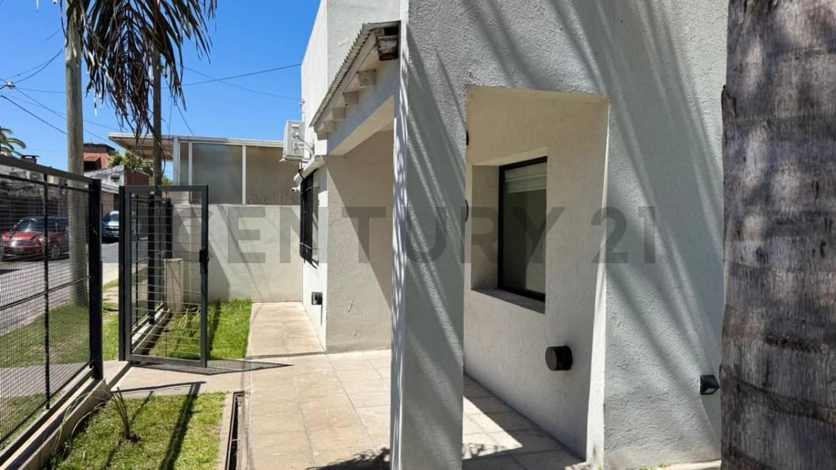 Foto de casa en venta de dos dormitorios en City Bell, imagen 3